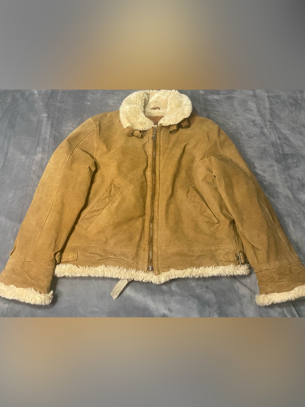 New River leather jacket not sure if it’s men’s or women’s